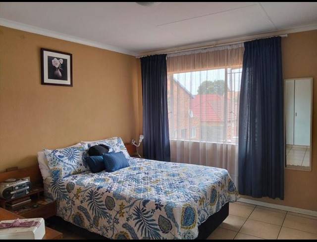 3 BEDROOM TOWNHOUSE FOR SALE IN TERENURE